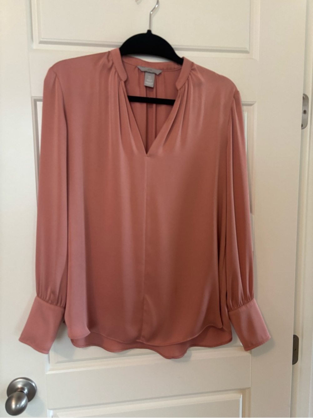 H&M Women's Dusty Rose V-Neck Long Sleeve Blouse